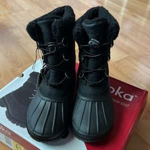 New with tag Chooka ladies winter snow boot